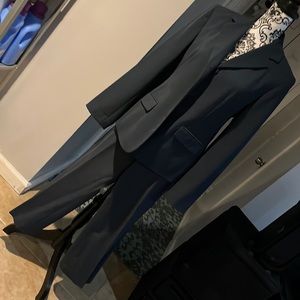 Blue ankle cropped Gap suit